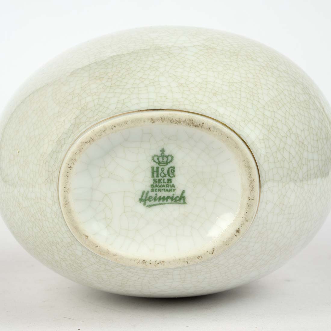 Porcelanowy wazonik kremowy Heinrich