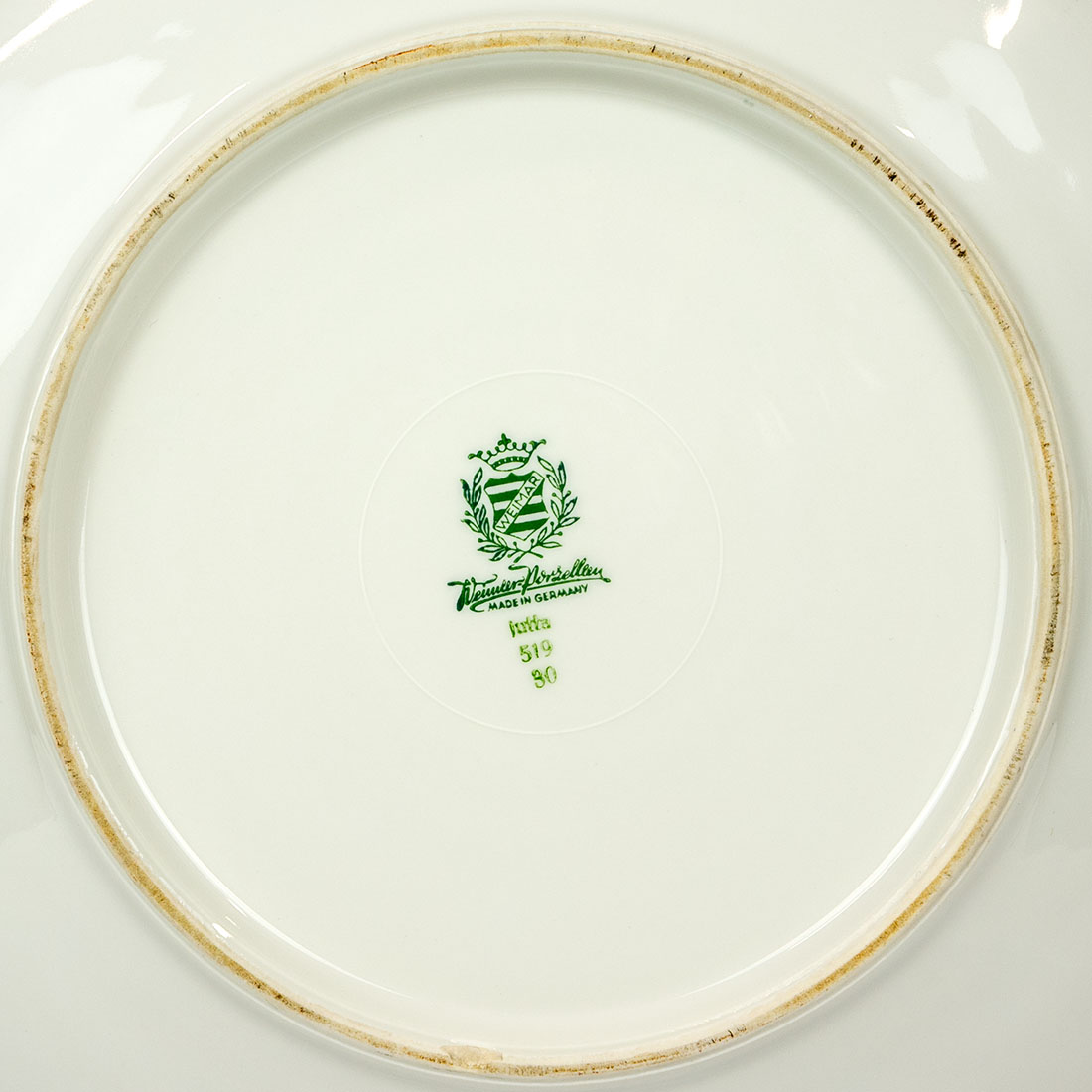 Detal złoconej porcelanowej patery Weimar Jutta